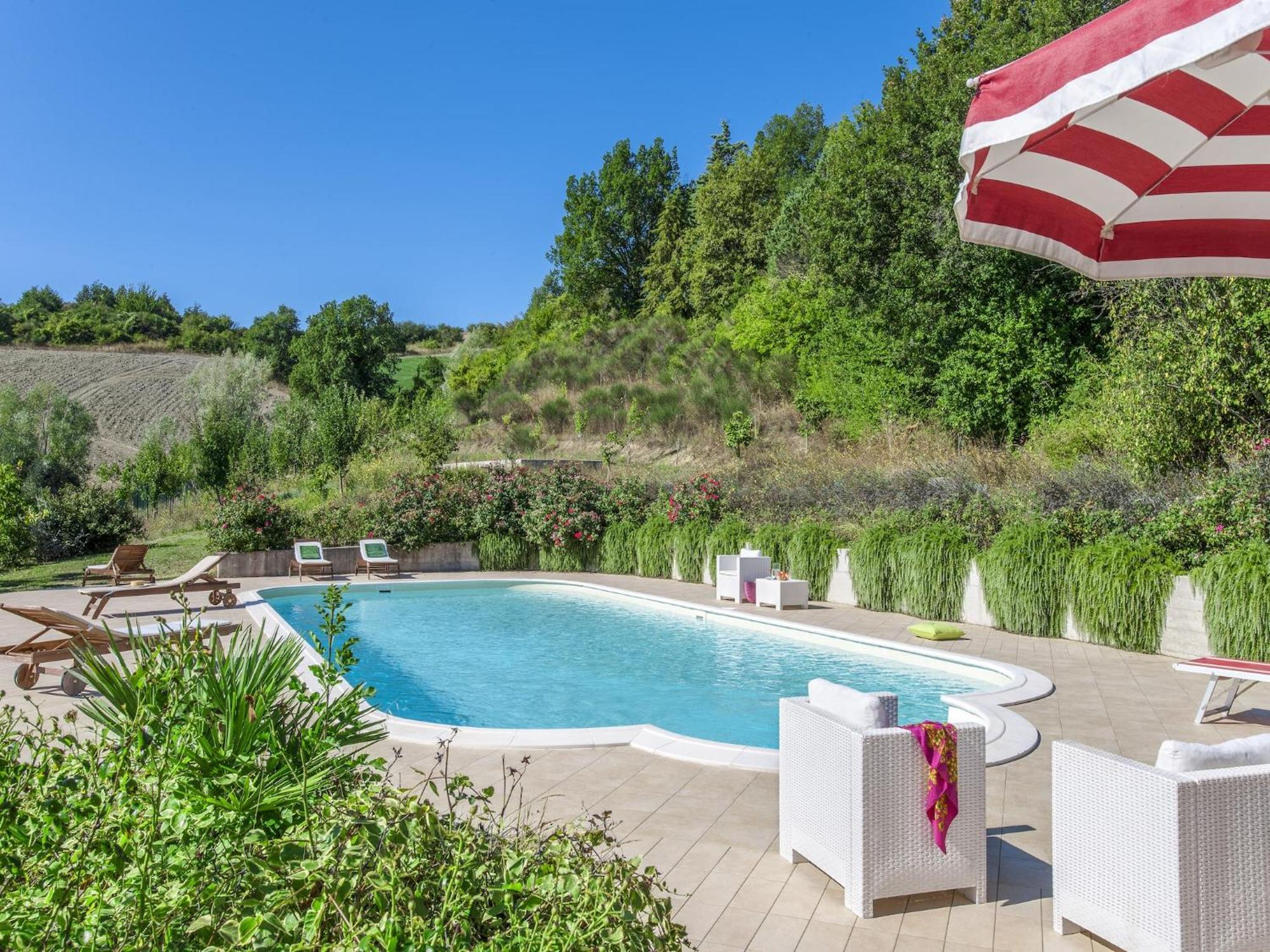 Beautiful Villa In Belforte All Isauro With Swimming Pool Belforte allʼIsauro 外观 照片