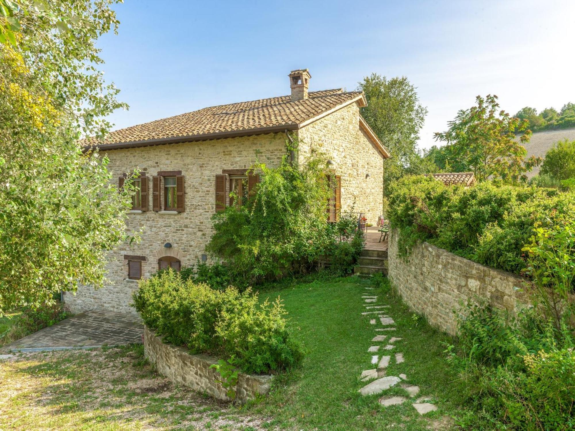 Beautiful Villa In Belforte All Isauro With Swimming Pool Belforte allʼIsauro 外观 照片